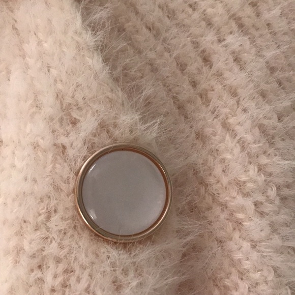 Soft Cozy Bellezza Republic Ivory Cream Sweater Size S… - Picture 6 of 16